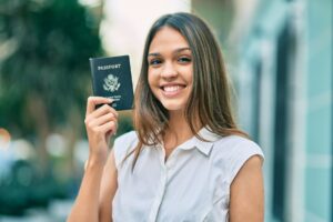 InmigraciónEstadosUnidos.com Continúa Creciendo e Incorpora Nuevos Abogados en Florida y California